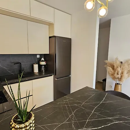 Zara Apartment *